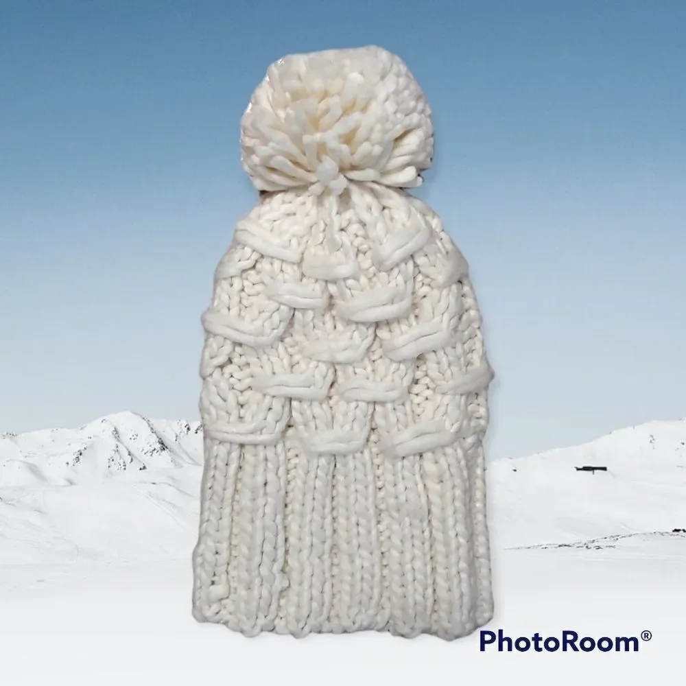 Torrid one size cream color thick woven toboggan hat